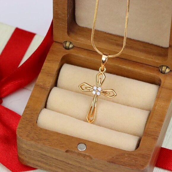 "Rose Gold Cross Pendant with Crystals – Elegant Design, XPPT1586 - Picture 7 of 13